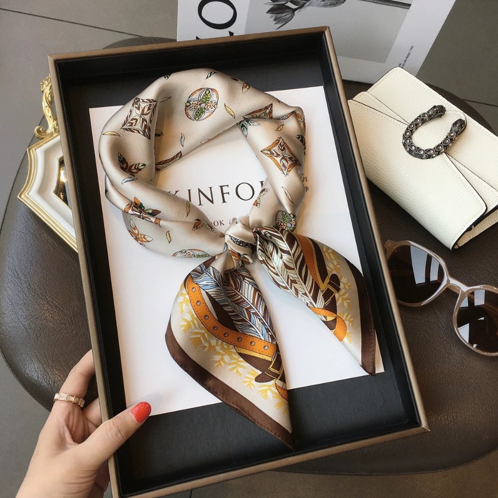 Fashion Satin Square Scarf for - Travel Accessories Deals 评论和价格