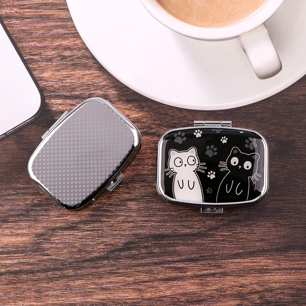 Cartoon Black And White Cat Tr - Travel Accessories Deals 评论和价格