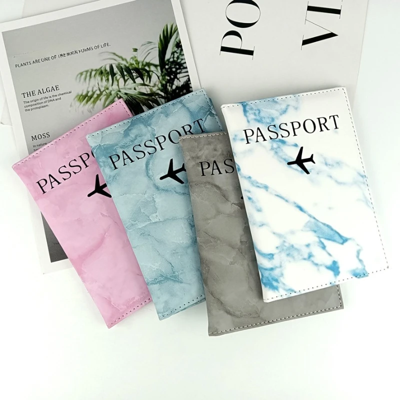 PU Leather Passport Cover Simp - Qantas Travel Accessories 评论和价格